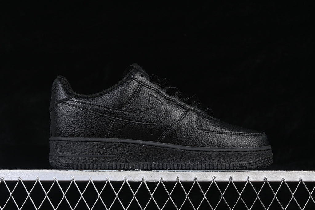 Nike Air Force 1 "Black Leather"
