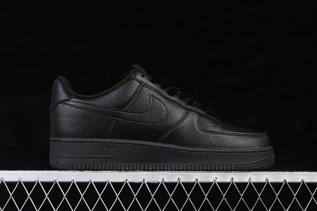 Nike Air Force 1 "Black Leather"