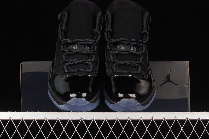 Air Jordan 11 Retro "Cap and Gown"