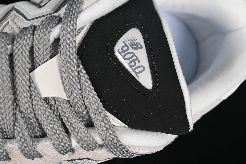 NB 9060   "Black/White/Grey"