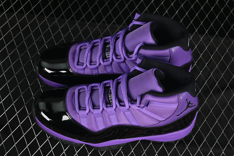 Air Jordan 11 Retro "Purple/Black"