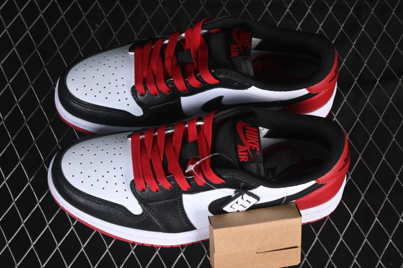 Air Jordan 1 Retro Low  "Black Toe"