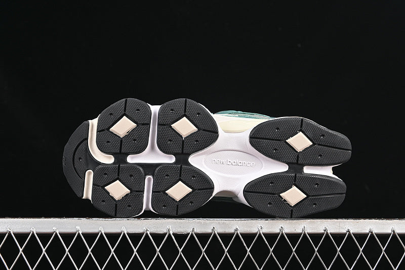 NB 9060  "spruce/angora"