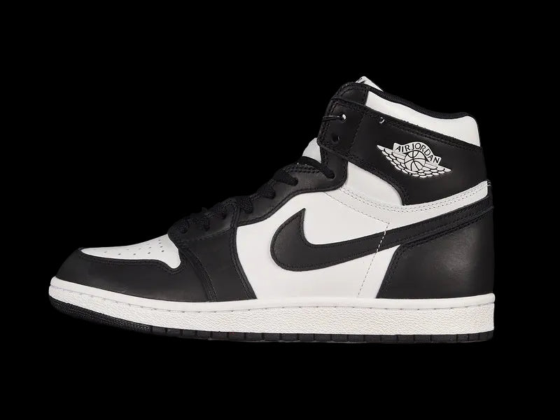 Air Jordan 1 Retro High OG  "Black White"