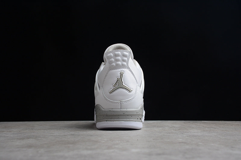 Air Jordan 4 Retro "White Oreo"