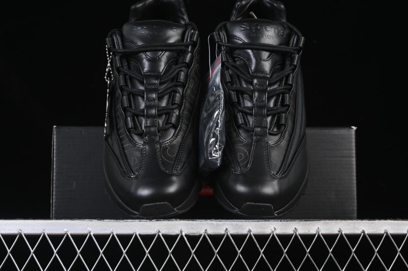 Nike Air Max 95 x Supreme "Lux Pack Triple Black"